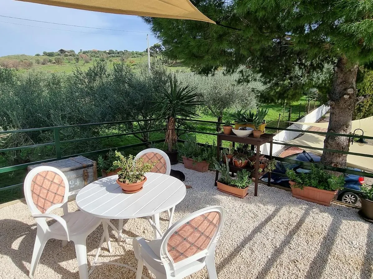 Appartamento Sunset Valley Village Motta SantʼAnastasia Italia