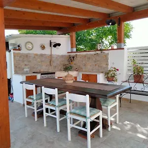 Casa vacanze La Pomelia, Granelli